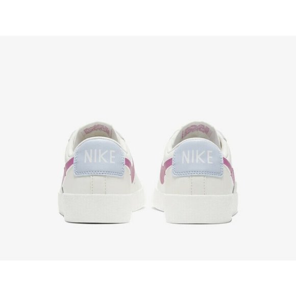 (Sold) Nike Blazer Low LE Sneakers White Pink NWOB - Picture 5 of 11